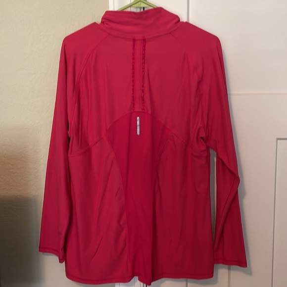 Athletic Pullover - Picture 3 of 4